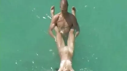 یک بلوند بالغ به مرد خود لباس زیر خود دانلود فیلم سکس خارجی کوتاه را نشان داد و بلافاصله شروع به لعنتی او کرد