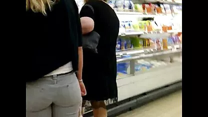 کره بدن بلوند جوان و دانلود کلیپ سکس الکسیس تگزاس بی صبرانه خود را dildo fucks می کند