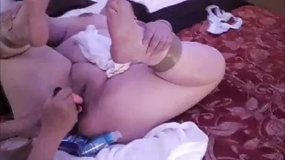 ستاره پورنو بالغ ، مرد خود را در رابطه جنسی پرشور روی دانلود فیلم گی شهوانی مبل نگه می دارد